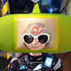2586