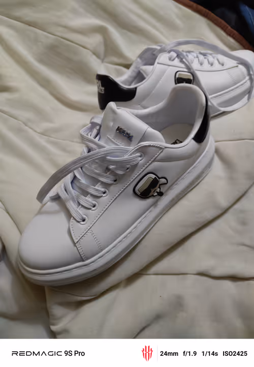 Item #19388083862937273511291139792630638869036661494150797451066951522860090261505 Media