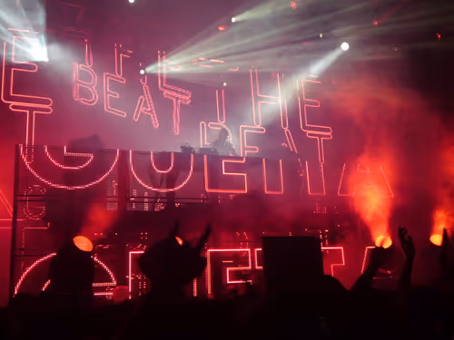 Item #80879840001451919384001045261058892020911433267621717443310830747649 Media