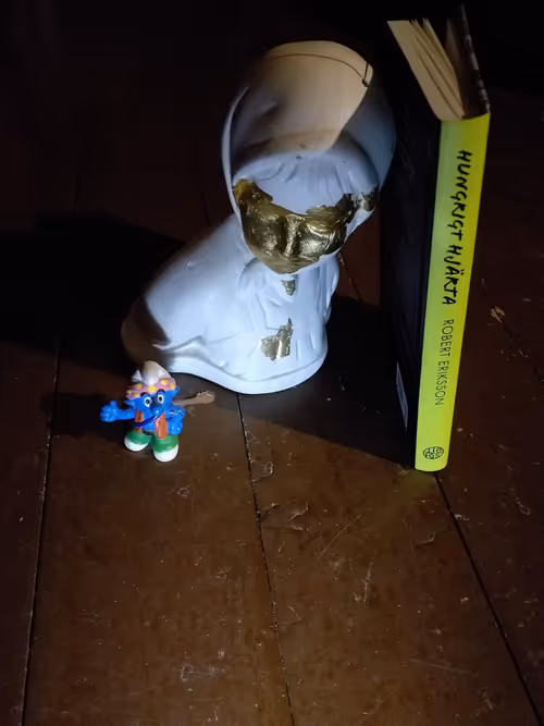 Item #38000000000000000024 Media