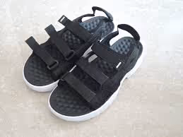 sandal