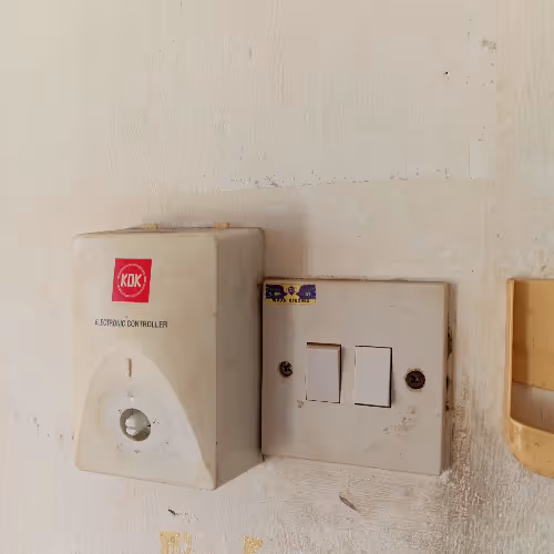 Base switch 