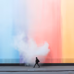579