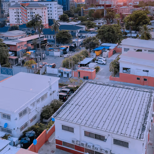 In Art We Trust (Base)