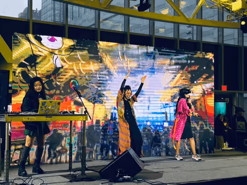 Mixed Reality Performance Art