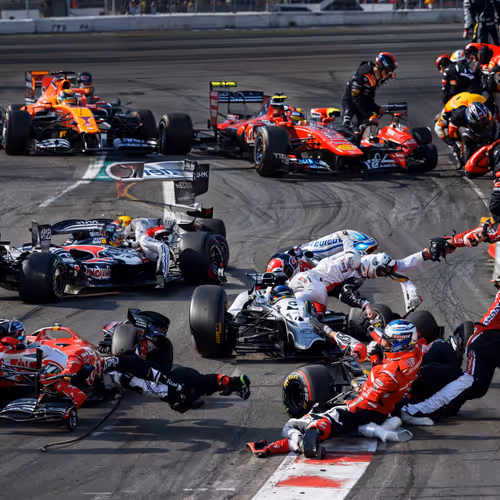 Realniscious Formula 1 Pit Stop