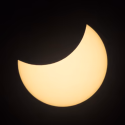 MOON:BEAM 0596