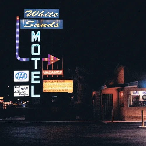 Rodeo Posts 6454 logo