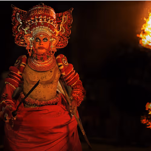 Kandanar Kelan Theyyam