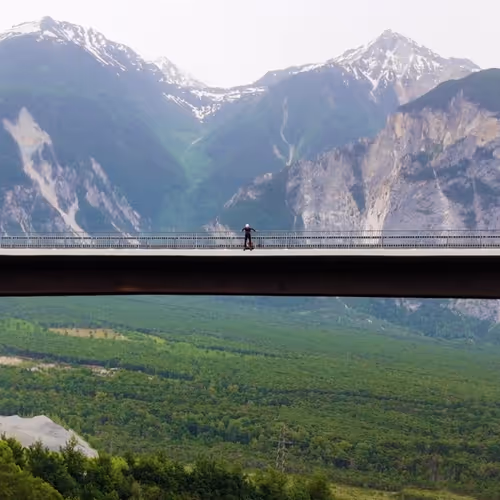 SkyBridge | The Jump