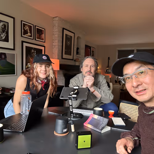 Showing Sleevenote to Rae Isla & George Howard in Marblehead MA