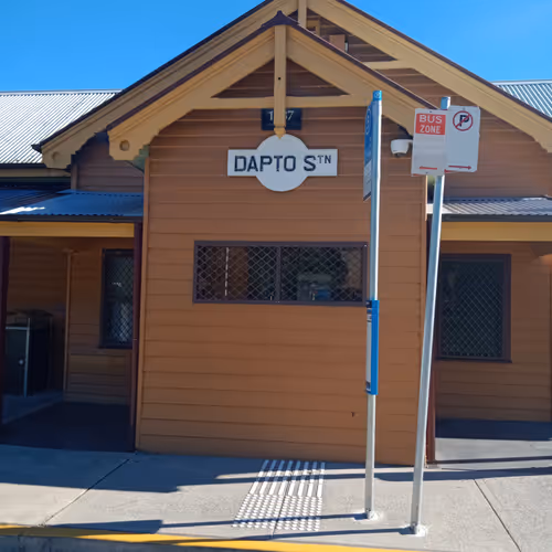 Dapto Station