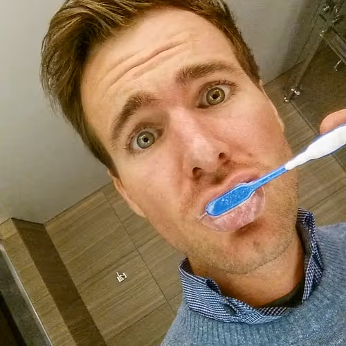 Mr Miggles demanding a second breakfast.. when you’re already running late for work