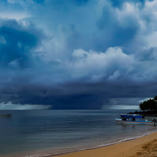 Storm a coming