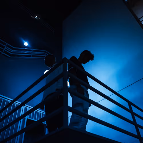 ISEEBLUE - LOSING FOCUS