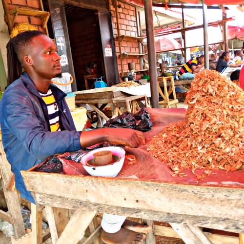 A day at the market - old