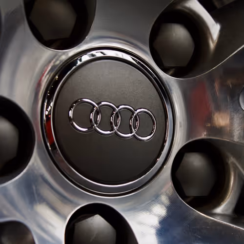 Audi R8 Coupe V8
