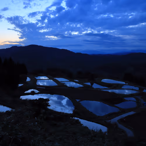 BEAUTIFUL YAMAKOSHI REFLECTION - old