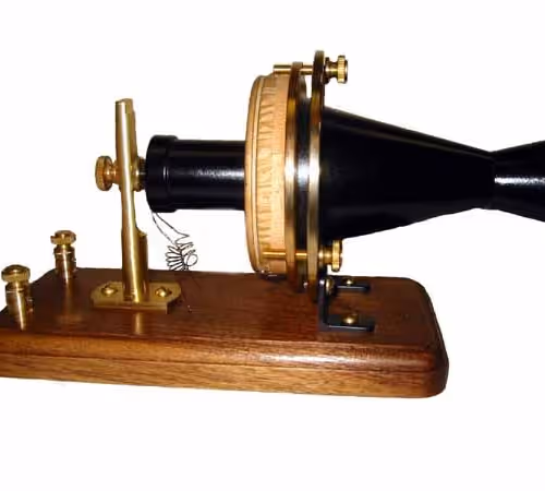 BIRTH OF PHONES & MOBILE PHONES