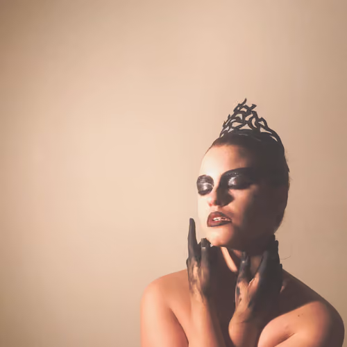 Black Swan Inspired Photoshoot by NIA