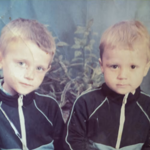 Brothers nft