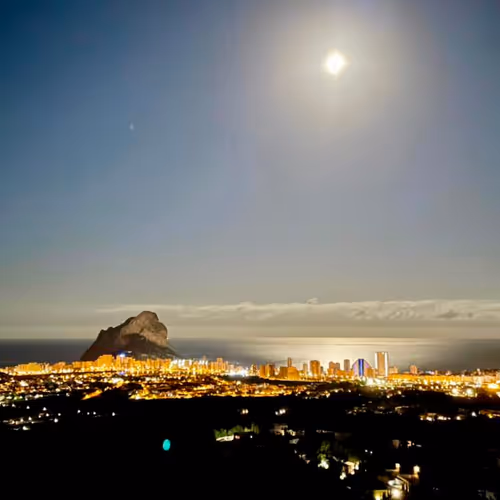 Calpe Moon