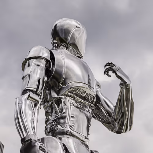 GURA Chromium Statue