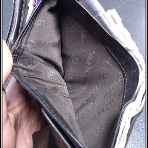Empty Wallet - old