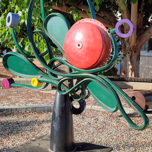 Exploring Israel with abstract realism - Reimagining of Jewish Wedding Dance