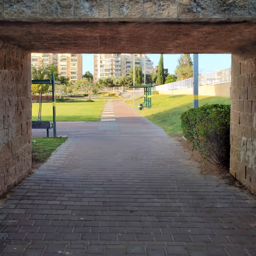 Exploring Israel with abstract realism - Reimagining of the Foot Bridge