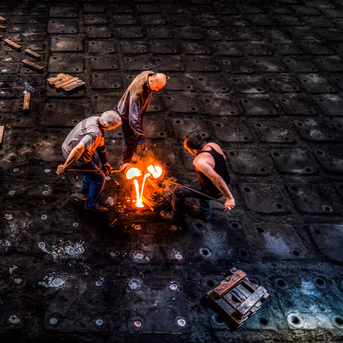 foundry workers - old