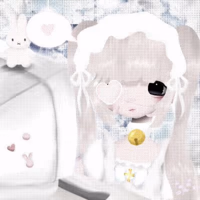 GIRLONLINE NFT