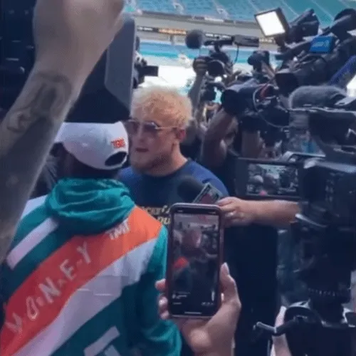 Floyd Mayweather vs Logan Paul : Gotcha Hat Collection