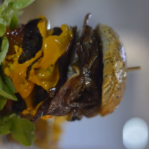 Hamburguesas con pan artesanal