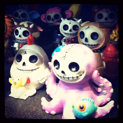 Keep looking all around