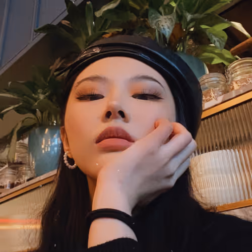 Joya's Selfless Selfies - old