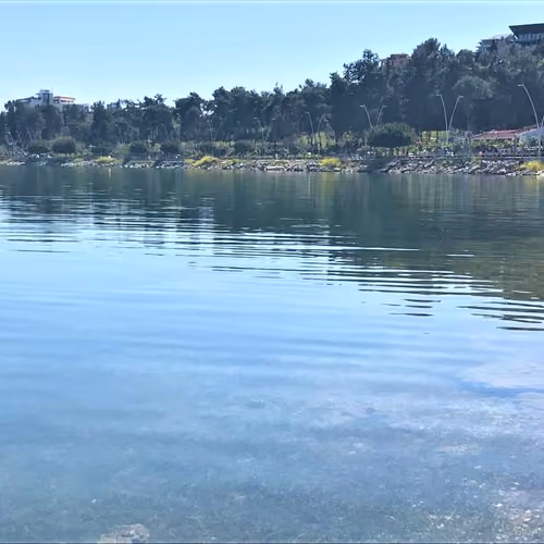 (/Lake/)