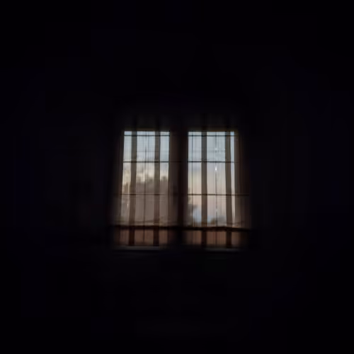 lighter - qrq1nImy6K