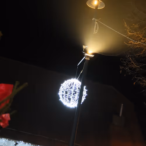 lights - by GreensolutionSimonBre