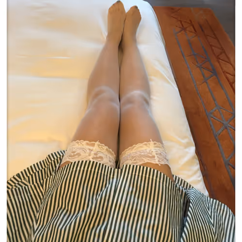 Long-Leg Girlie - old