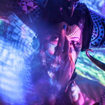 lucastswick + wendi yuling | Intergalactic - old