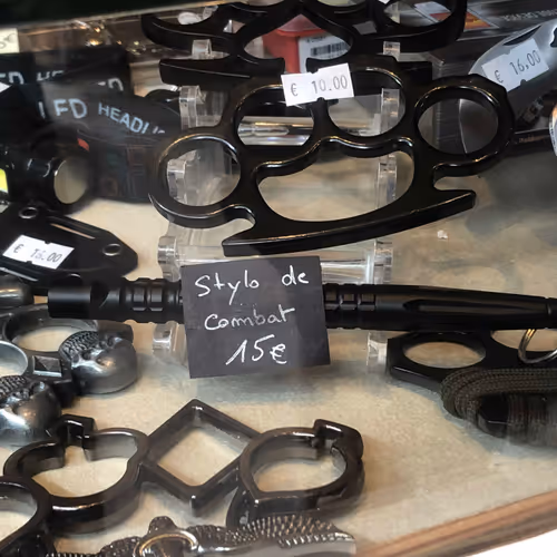 Matieres litteraires entassees