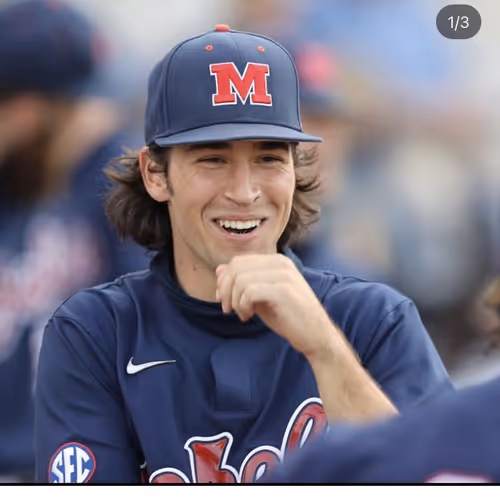 Modells: Peyton Chat Collection