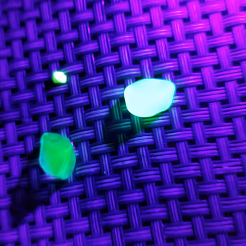 radioactive glass