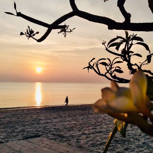 Sea in thai - old