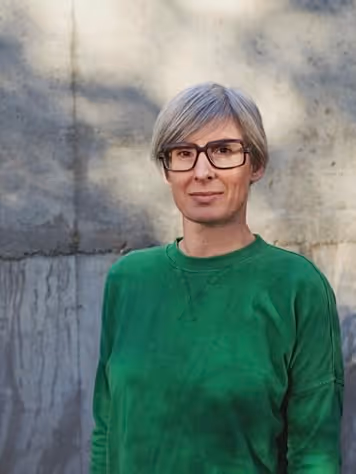 'SHOREDITCH SCENES' - HERMIONE HODGSON