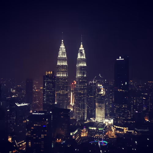 SKYLINE WALKER