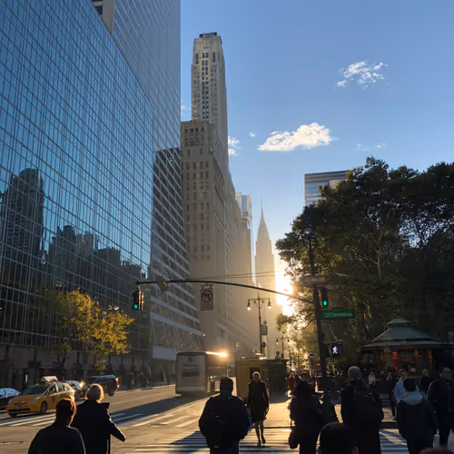 The moring of New York - old