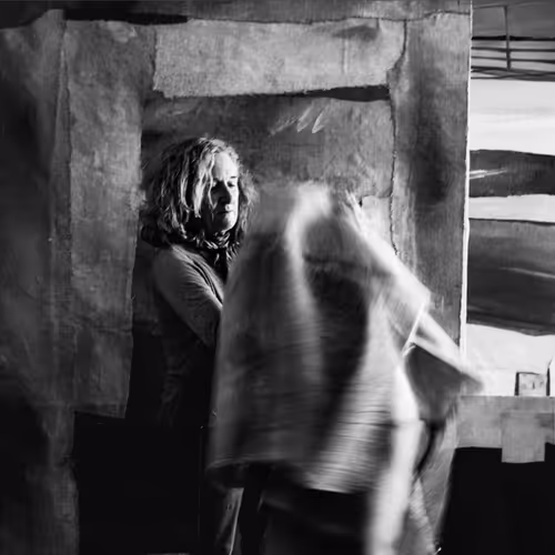 The red thread by Simona Tavassi