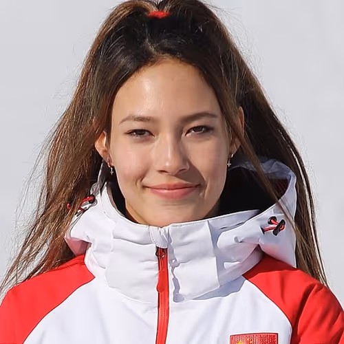 Tribute to Eileen Gu - First Surreal NFT Composition